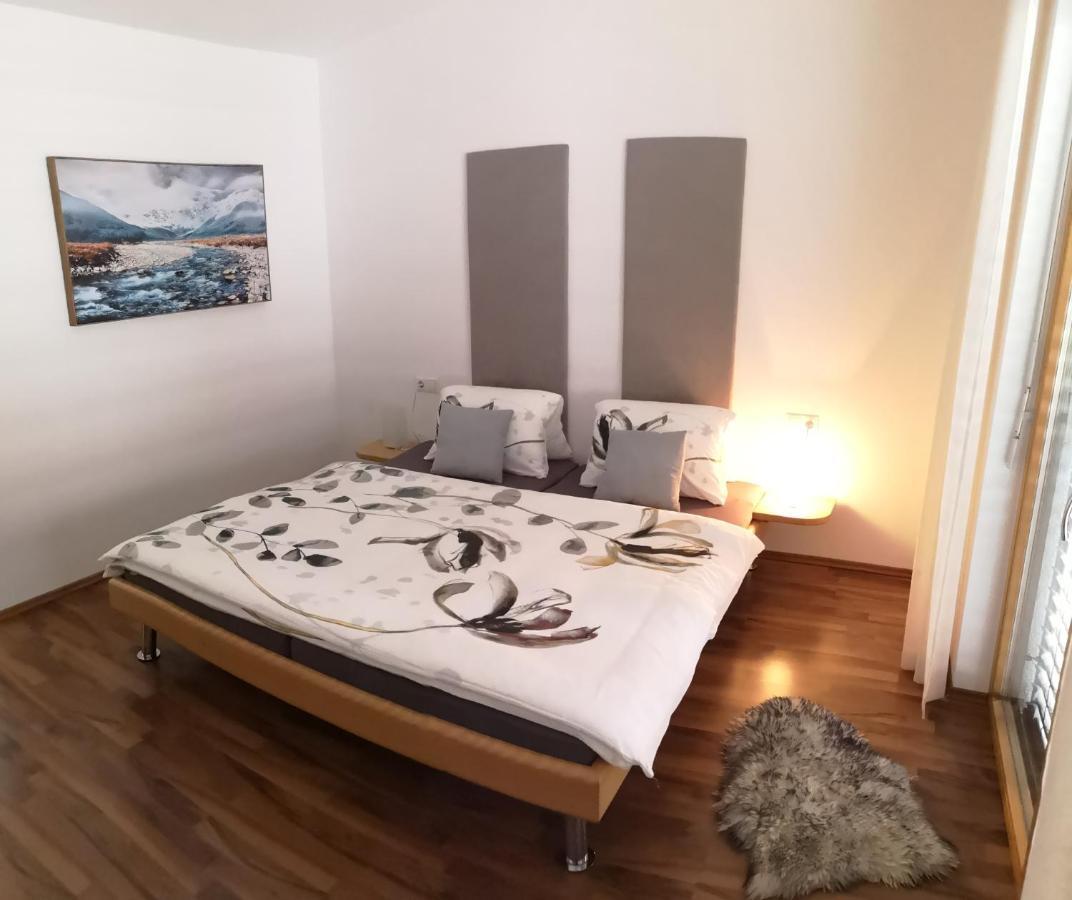 Ferienhaus Adela Schruns Exteriör bild