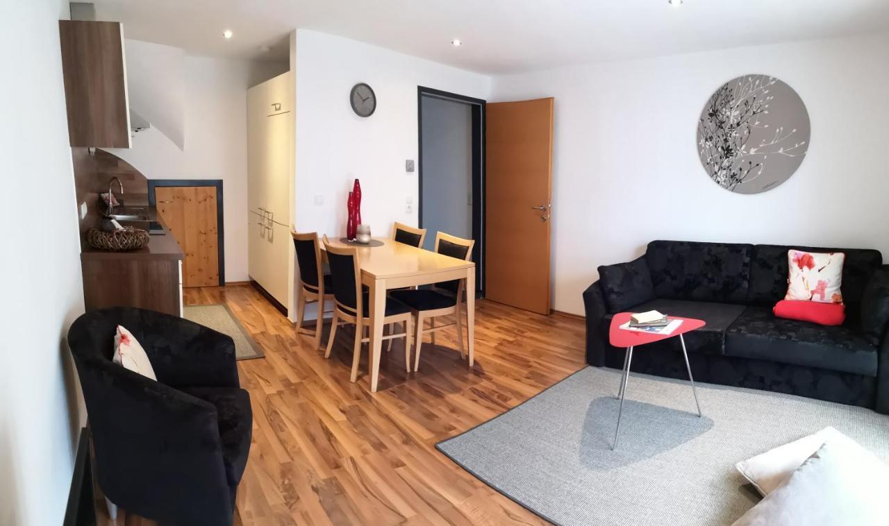 Ferienhaus Adela Schruns Exteriör bild