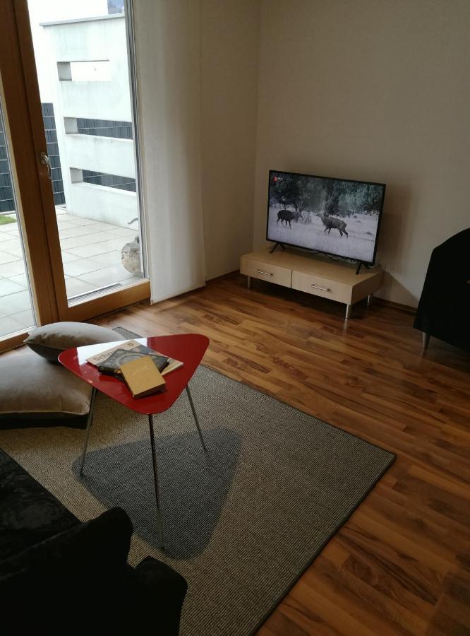 Ferienhaus Adela Schruns Exteriör bild